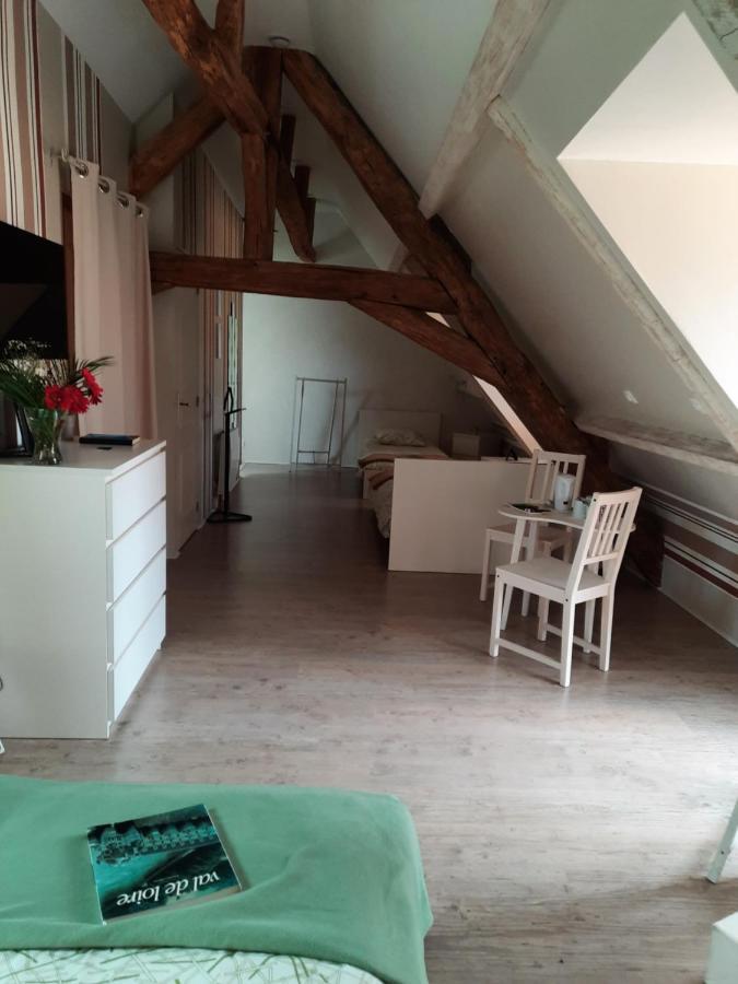 Hotel La Family Montreuil-en-Touraine Exterior foto